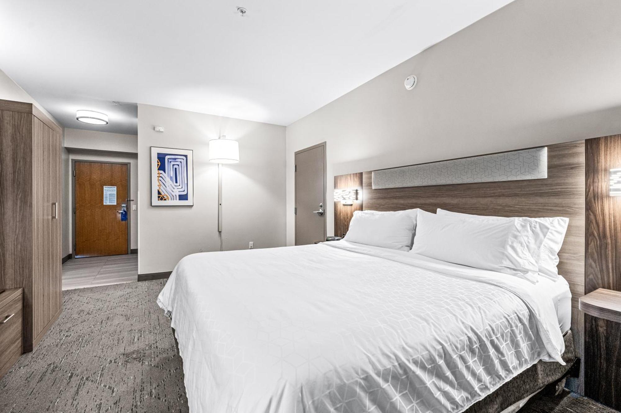 Hotel Holiday Inn Express & Suites Carneys Point - Pennsville By Ihg